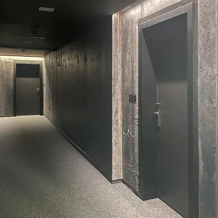 V Tee House Apartment *
